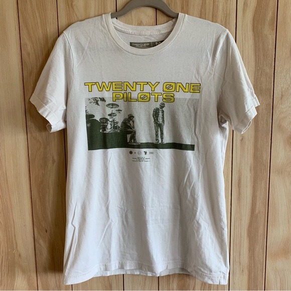 Unisex Twenty One Pilots Bandito Tour T-shirt - Picture 1 of 13